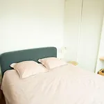 Beautiful Apartment Close By The Moulin Rouge
